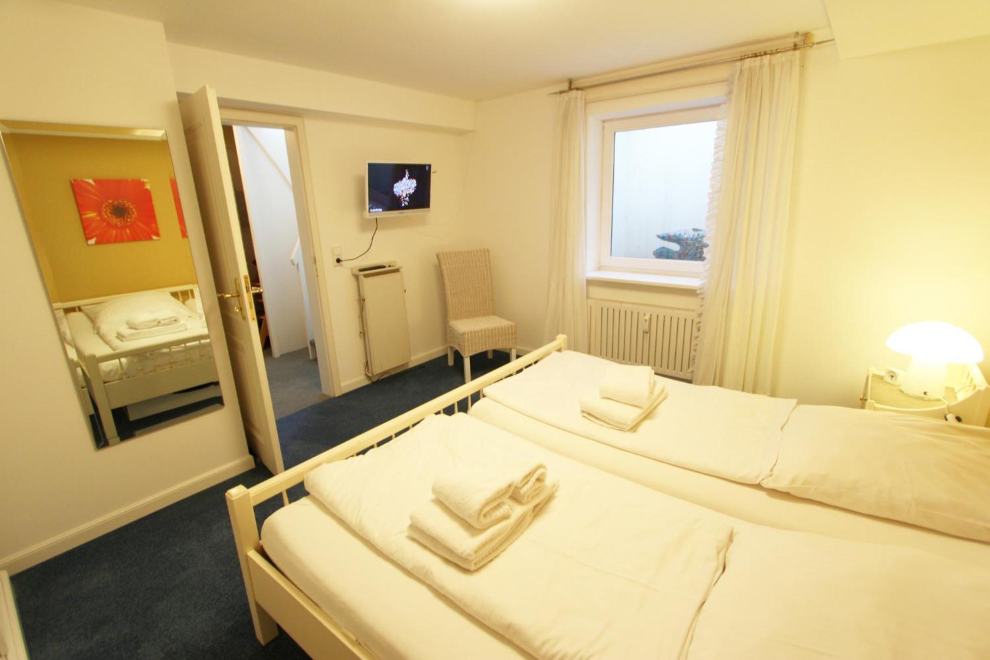 Apartment Frisia - Mittelweg 13, App F Wenningstedt-Braderup